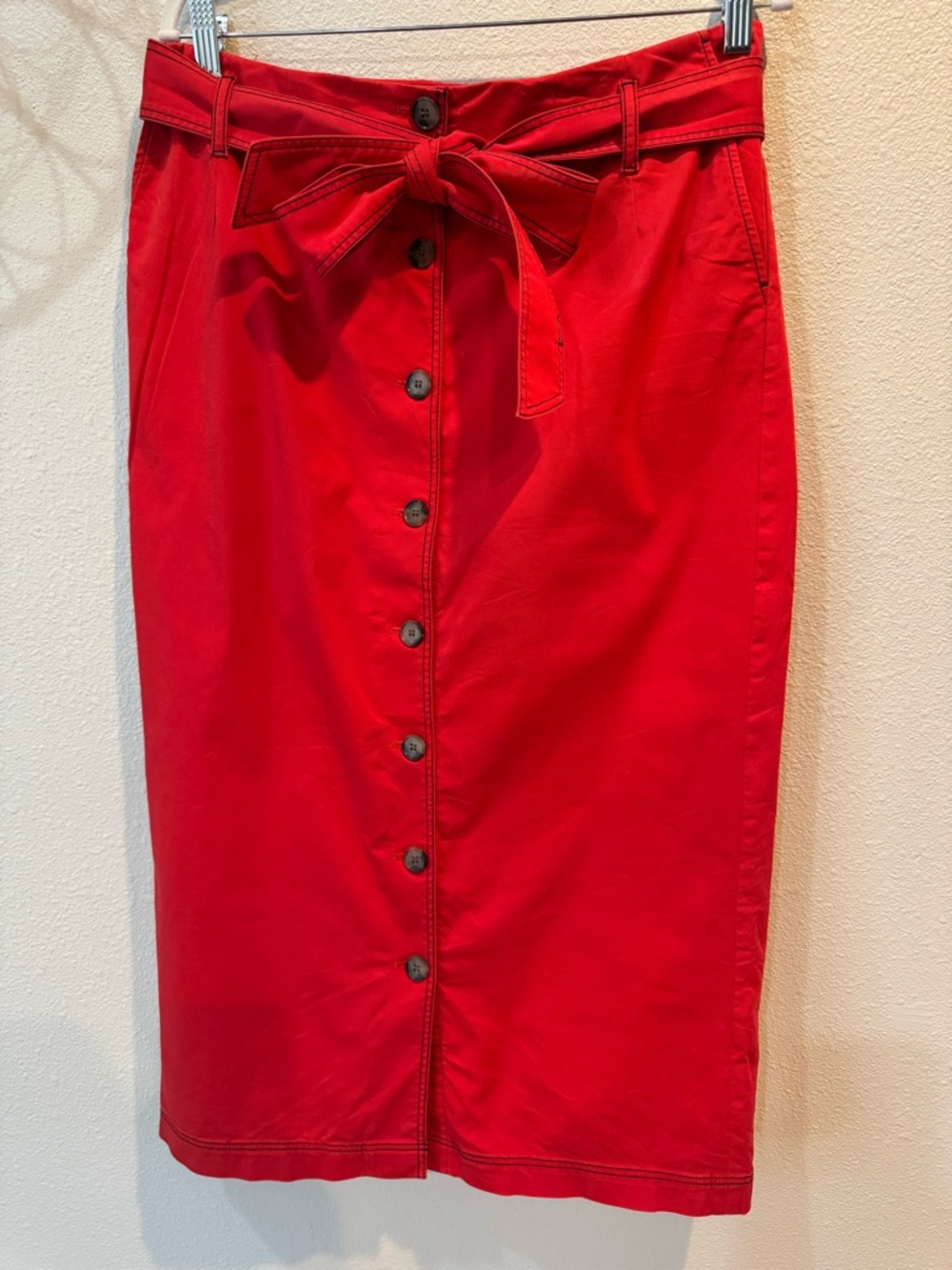 Boden Red Button-Front Cotton Midi Skirt with Self-Tie Waist. Size 10